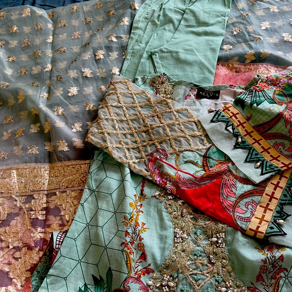 Shalwar Kameez & Dupatta